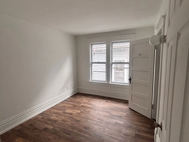1816 W Bradley Ave — Photo 15