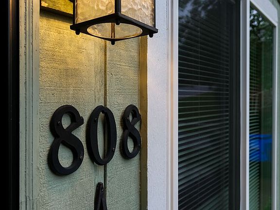3rd image of 808 Townes St #A