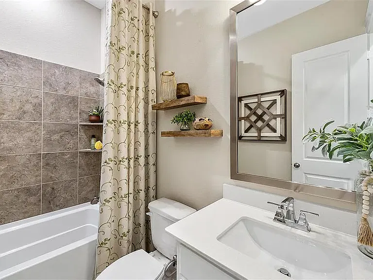 1266 Ocean Breeze Dr — Photo 9