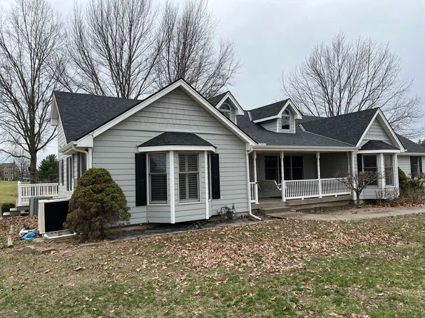 18203 Kristi Rd W, Liberty, MO 64068