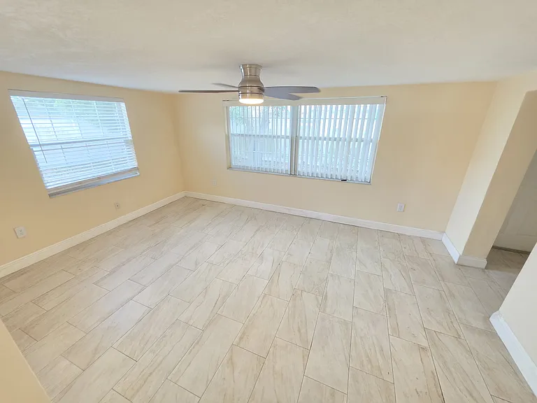 7730 Greybirch Ter — Photo 17