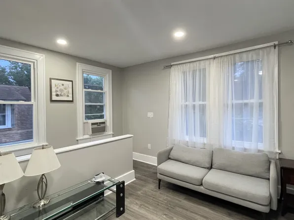 682 Gravel Pike #1, Collegeville, PA 19426