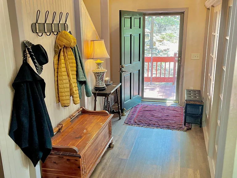 1745 Skyline Rd — Photo 16