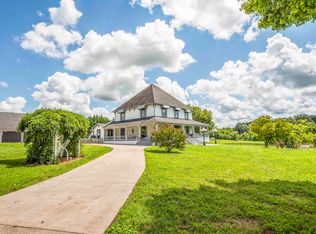 102 Oak Grove Rd, Madisonville, TN 37354