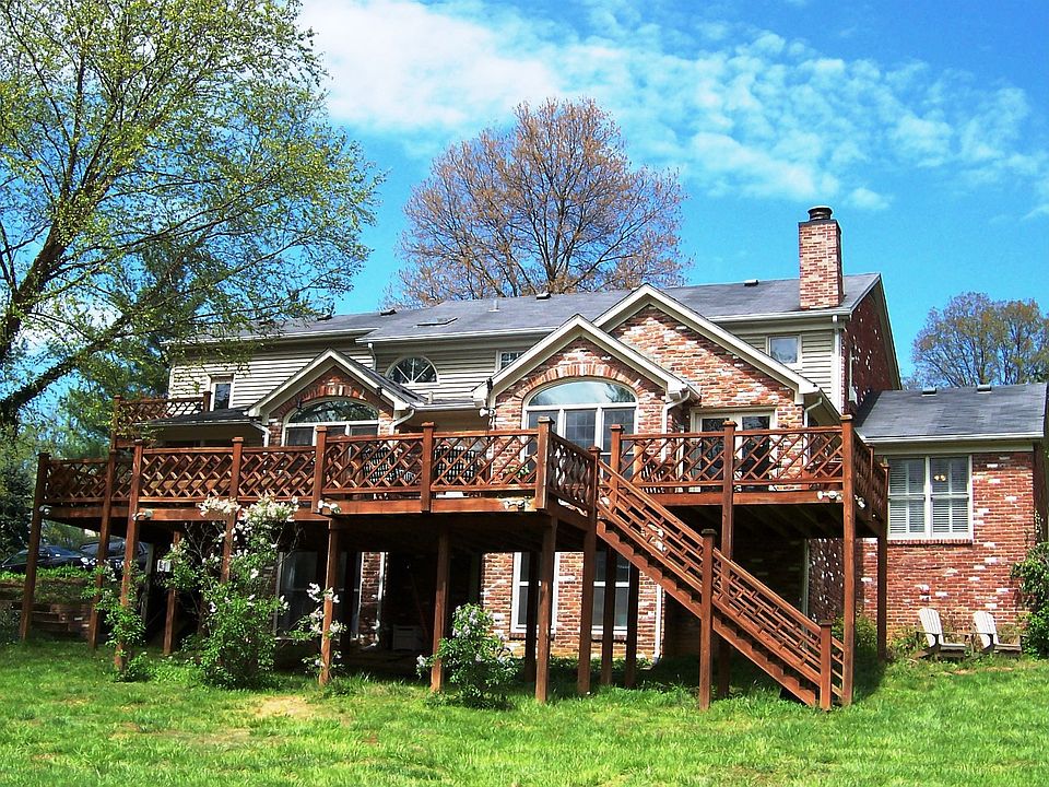 2nd image of 6008 Rodes Ct