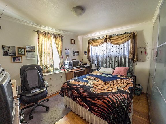 2nd image of 10468 Ferina St