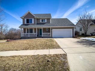 1204 S 4th St, Indianola, IA 50125