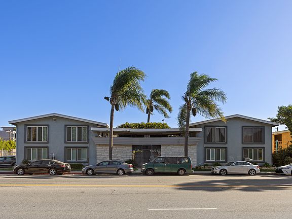 2nd image of 1904 S Robertson Blvd #17
