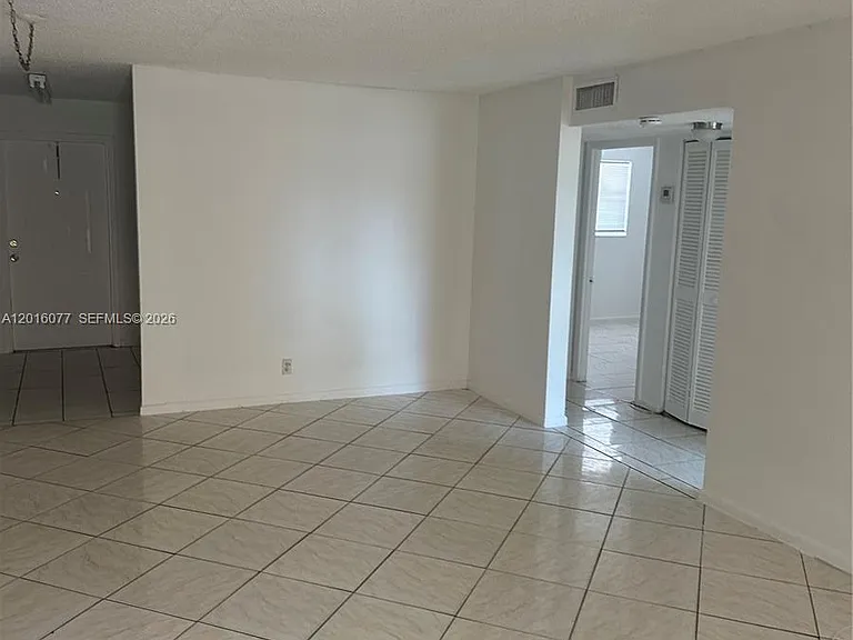 850 E Commercial Blvd #212B — Photo 8