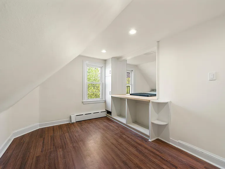 8 Cooper Pl #3 — Photo 8