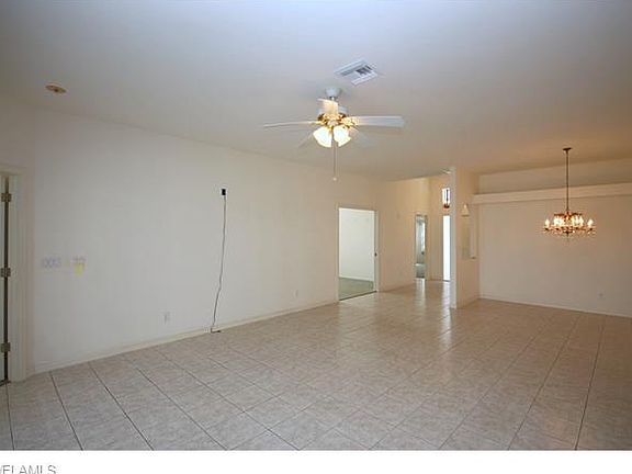 5th image of 9249 Coach House Ln