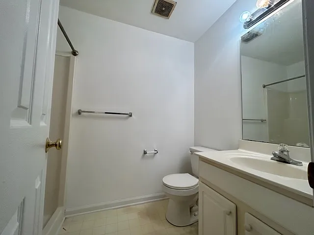 1034 Ivy Glen Dr #1034 — Photo 5