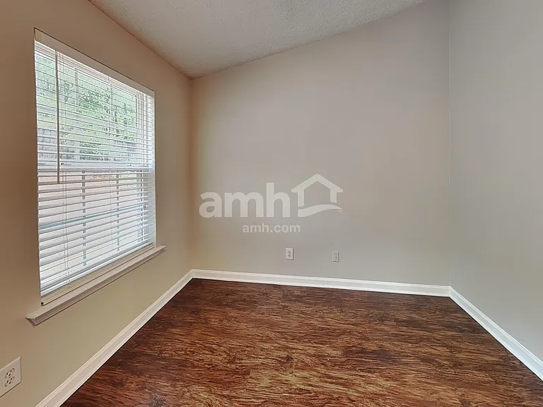 1132 Alysum Ave — Photo 8