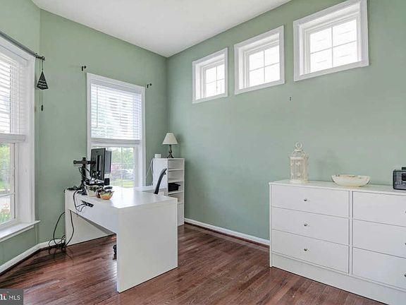 4th image of 8186 Usher Dr