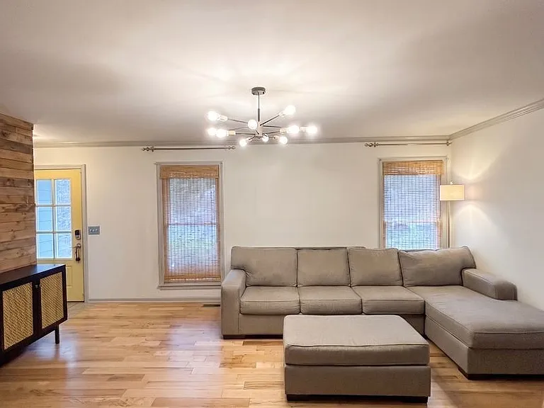 107 Nimitz Cir — Photo 5