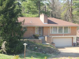 469 Susan Rd, Saint Louis, MO 63129