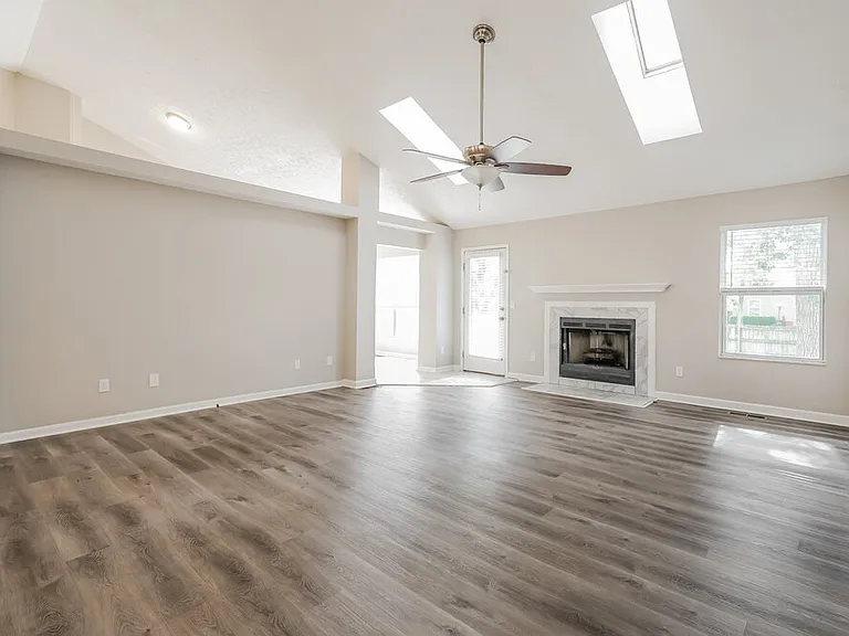 1787 Convair Dr — Photo 5