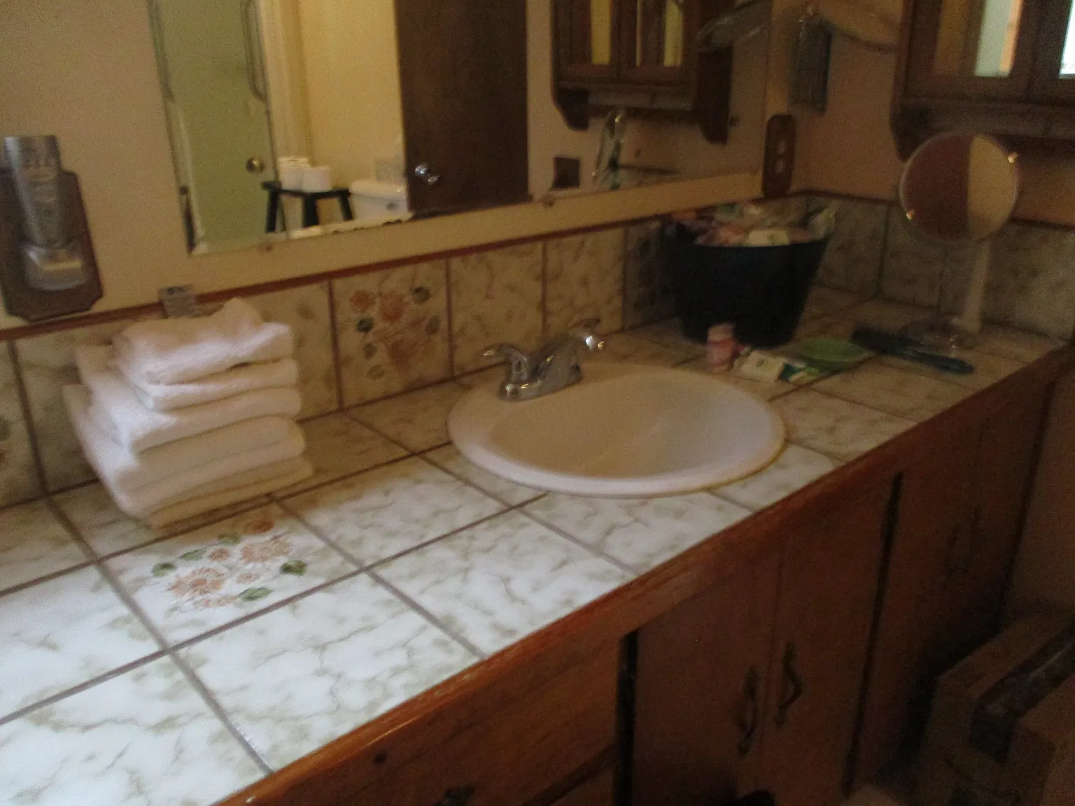 3 bed, 1300 sqft, $2,400 — Photo 4