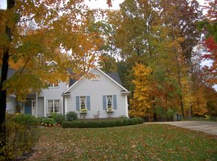 9371 Ridgeview Dr, Macedonia, OH 44056