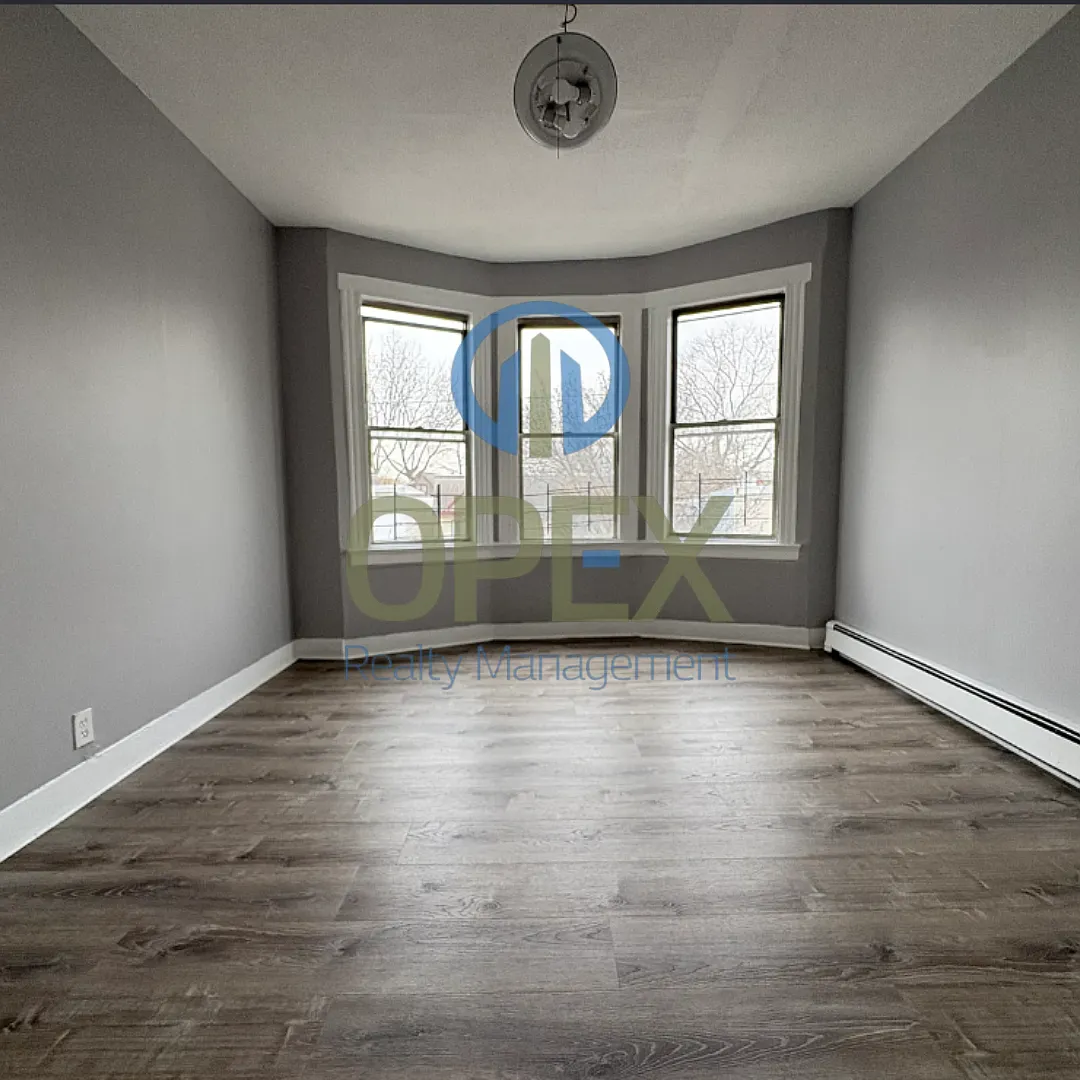 2 bed, $1,995 — Photo 3
