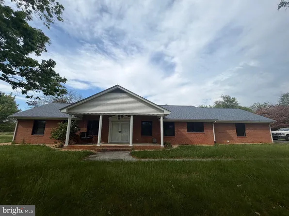 116 Rehoboth Ln, Summit Point, WV 25446