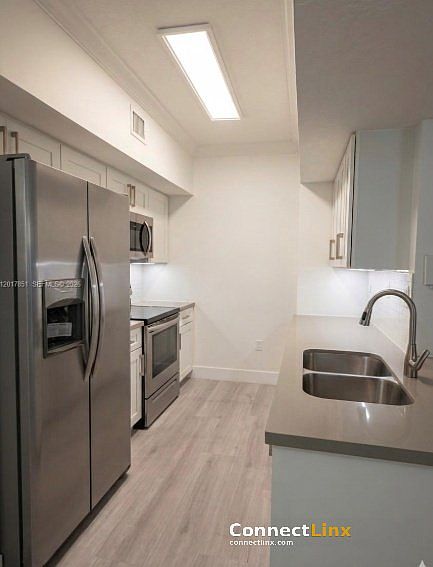1st image of 140 SW 117th Ave #4204