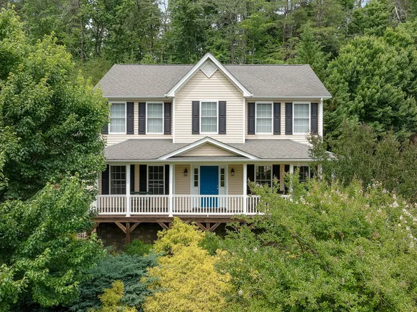 1224 Coronado Dr, Salem, VA 24153