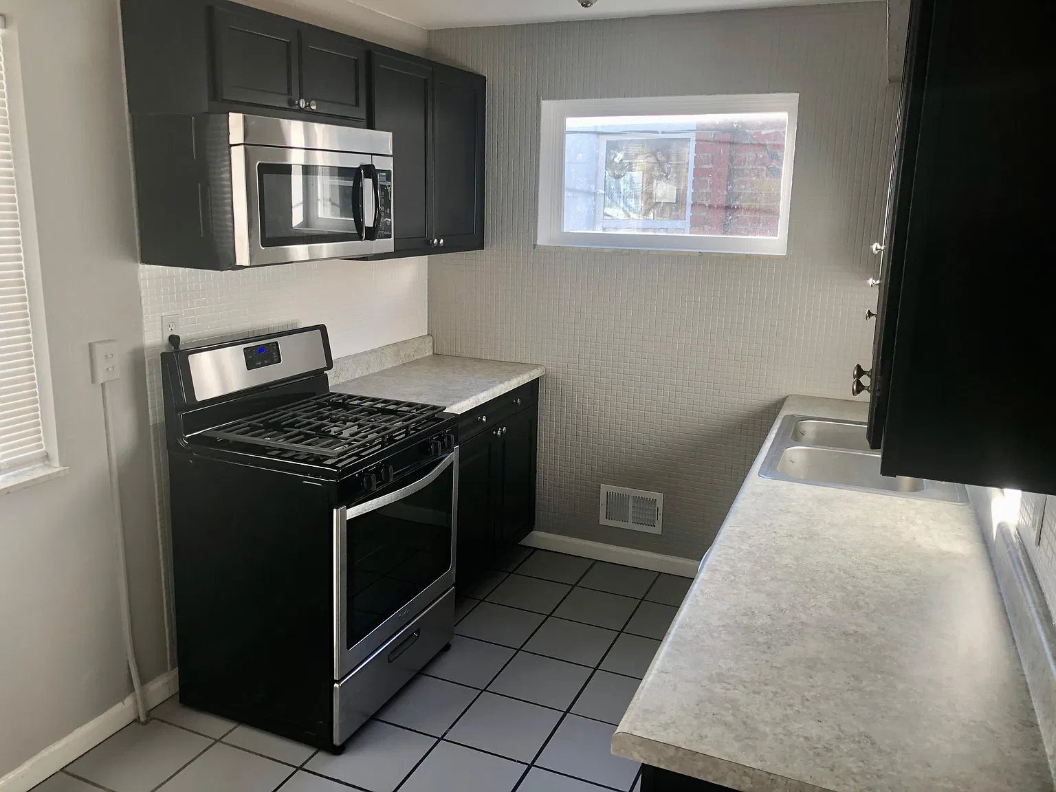 5406 Murdoch Ave — Photo 3