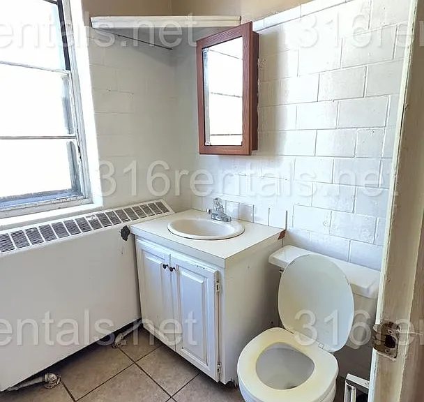 Forest Park Apartments — Photo 17