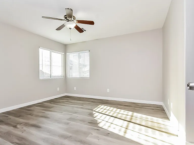 9556 Cabot Falls Ave — Photo 12