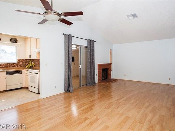 3rd image of 7199 Topeka Dr