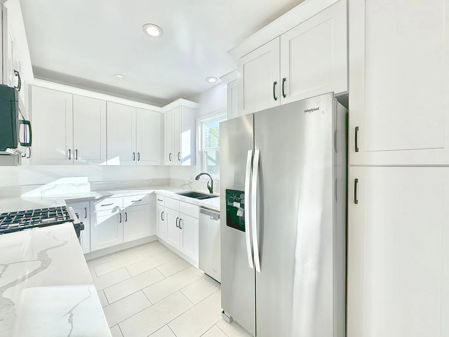333 N. Oakhurst Dr. — Photo 2