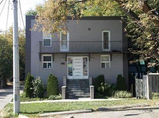 22 Brad St, Toronto, ON M6P 1N1