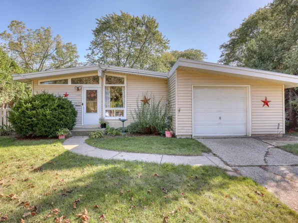 7009 West Wedgewood DRIVE, Milwaukee, WI 53220
