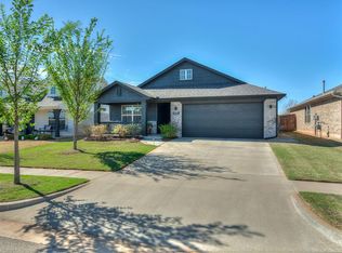 18601 Vivo Dr, Edmond, OK 73012