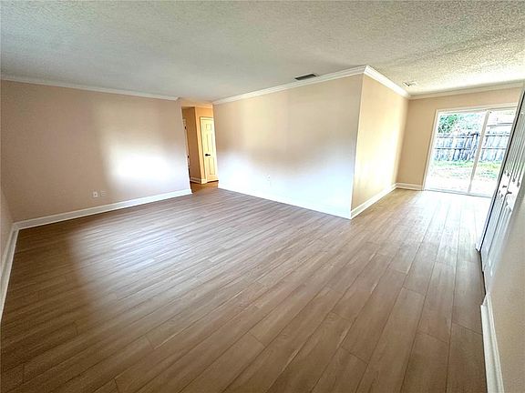 2nd image of 607 WREN AVENUE