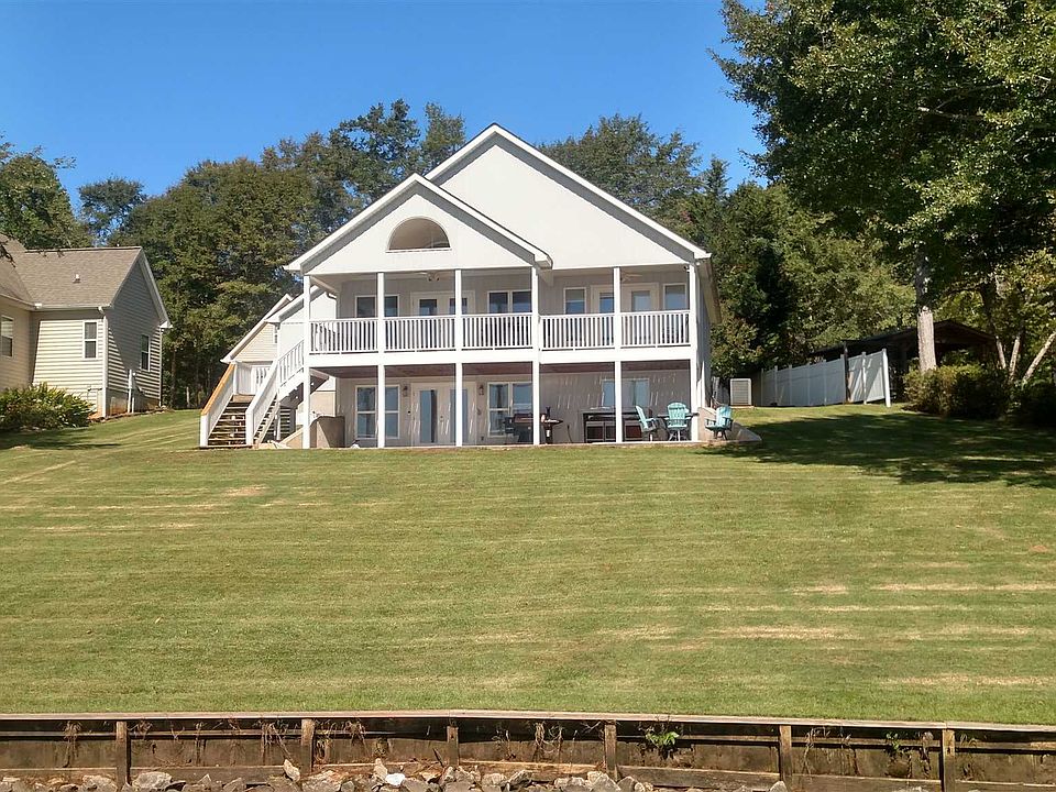 1st image of 713 Foxglove Dr