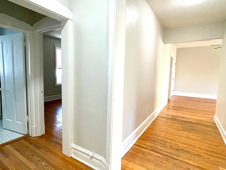 914 Main St #3 — Photo 7