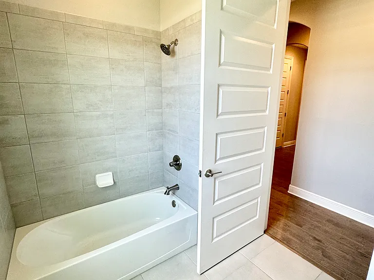2606 Spur Dr — Photo 23