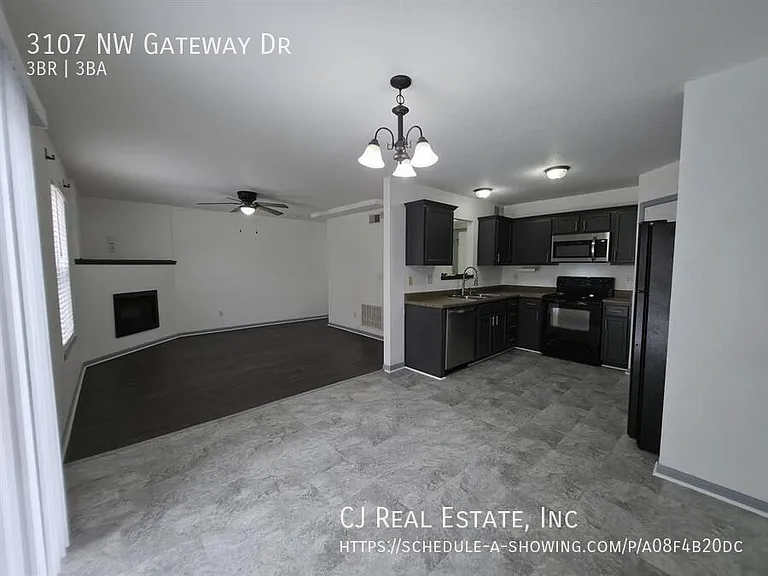 3107 NW Gateway Dr — Photo 3