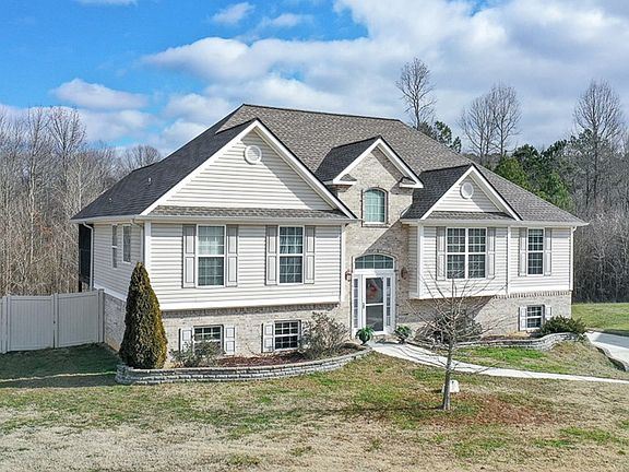 2nd image of 430 Big Creek Ln