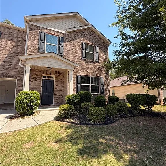 407 Aviary Ln — Photo 1