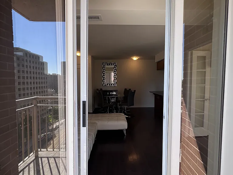 60 Saint Clair Ave W #1204 — Photo 22