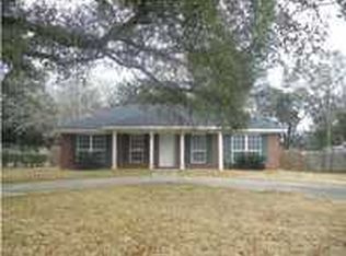 705 Deauville Dr, Mobile, AL 36609