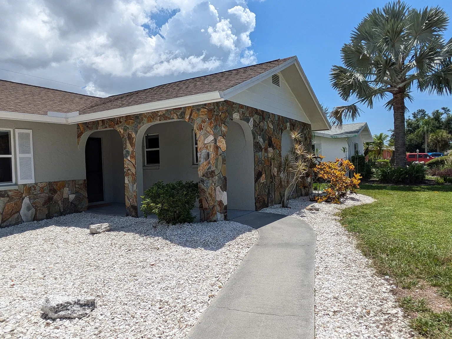 2 bed, 1297 sqft, $1,950 — Photo 3