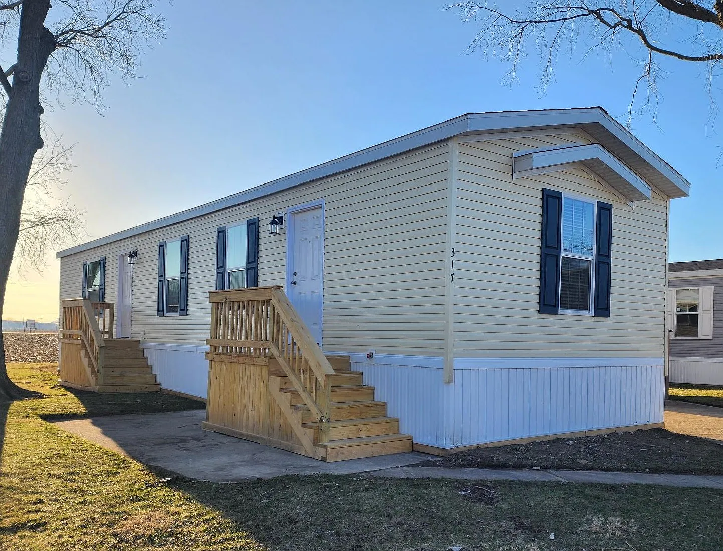 2 bed, $875 — Photo 1