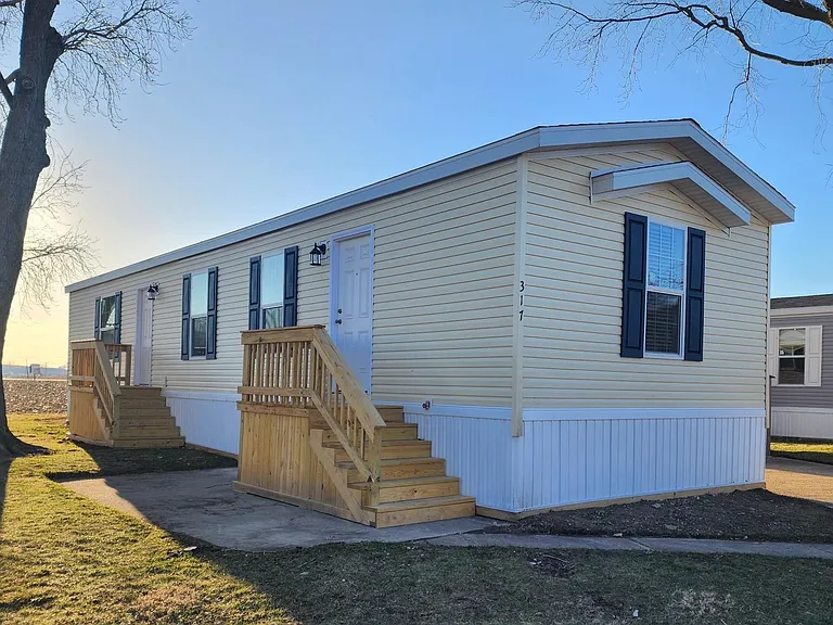317 Loden Dr — Photo 1