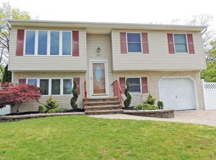 587 Rhode Island Ave, Brick, NJ 08724
