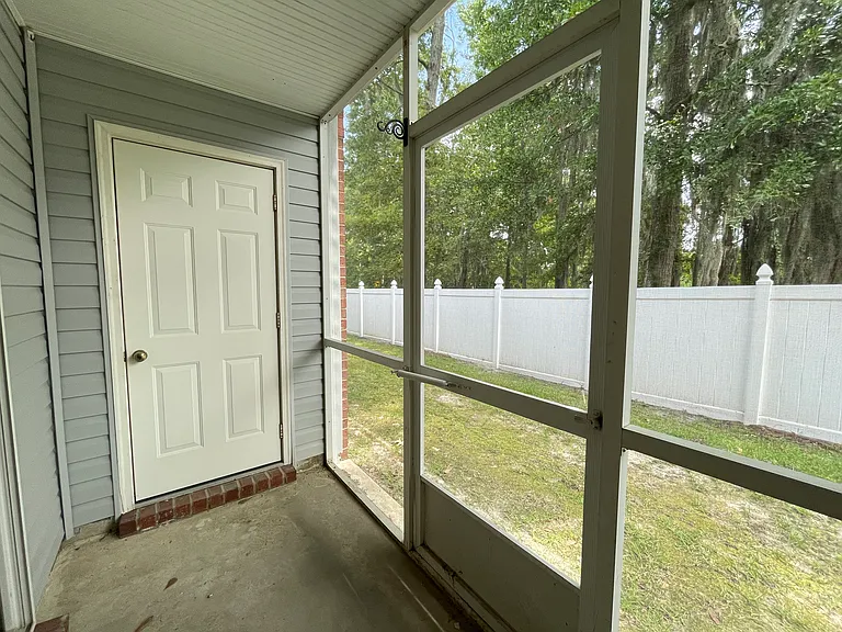 Private screened-in porch