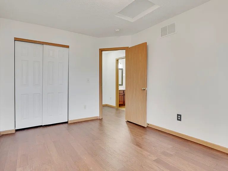7859 Chapel Stone Rd — Photo 18